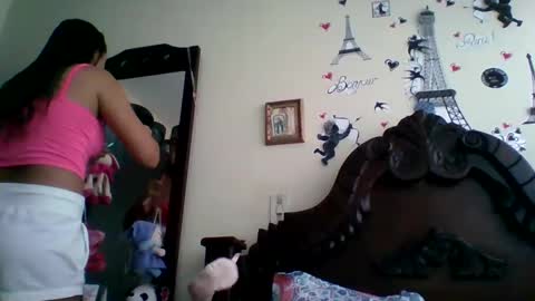 Snapshot of triana_bell chatting on 6, 10, 2025 triana_bell online show from 6, 10, 2025