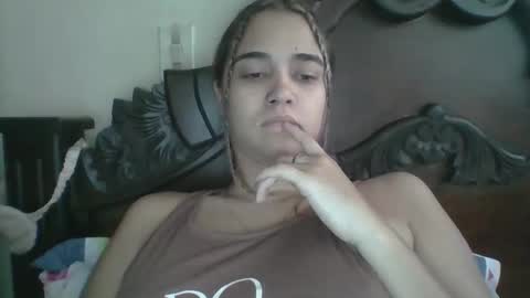 Snapshot of triana_bell chatting on 2, 11, 2025 triana_bell online show from 2, 11, 2025