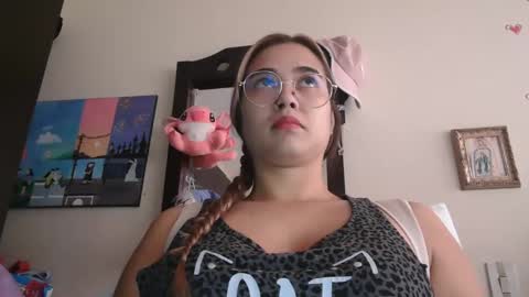 Snapshot of triana_bell chatting on 16, 2, 2026 triana_bell online show from 16, 2, 2026