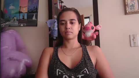 Snapshot of triana_bell chatting on 15, 4, 2026 triana_bell online show from 15, 4, 2026