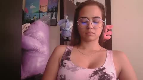 Snapshot of triana_bell chatting on 1, 5, 2026 triana_bell online show from 1, 5, 2026