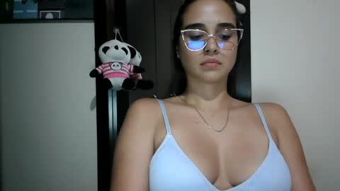 Snapshot of triana_bell chatting on 11, 7, 2026 triana_bell online show from 11, 7, 2026