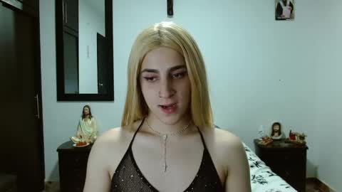 triana_damelio online show from 28, 12, 2024