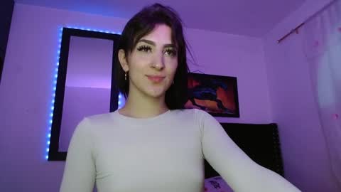 triana_damelio online show from 3, 10, 2025