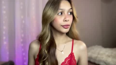 Snapshot of triana_ortega chatting on 21, 12, 2024 Triana online show from 21, 12, 2024