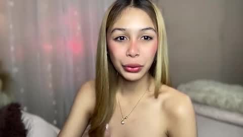 Snapshot of triana_ortega chatting on 10, 3, 2025 Triana online show from 10, 3, 2025