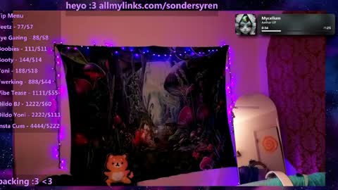Snapshot of tricky_nymph chatting on 26, 5, 2026 Cassie online show from 26, 5, 2026