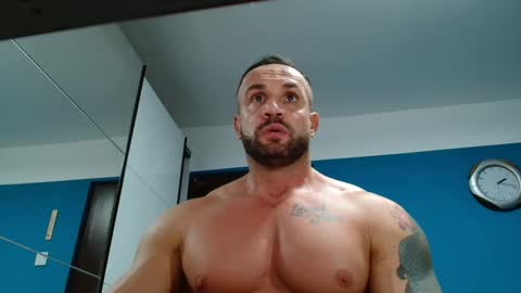 Snapshot of tridentmuscles chatting on 25, 12, 2024 tridentmuscles online show from 25, 12, 2024