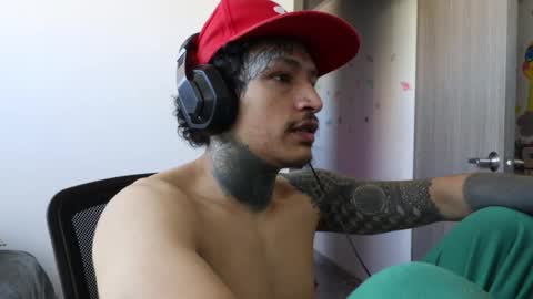 - trieone online show from 25, 9, 2025