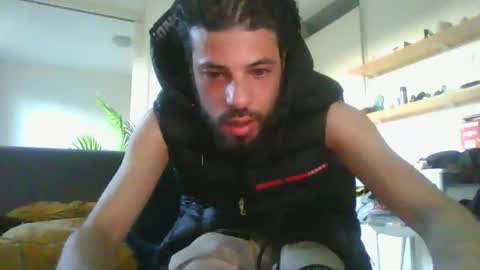 Snapshot of triestjoe chatting on 14, 5, 2026 triestjoe online show from 14, 5, 2026