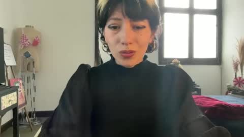 Snapshot of trinitysecrets chatting on 25, 12, 2024 trinitysecrets online show from 25, 12, 2024