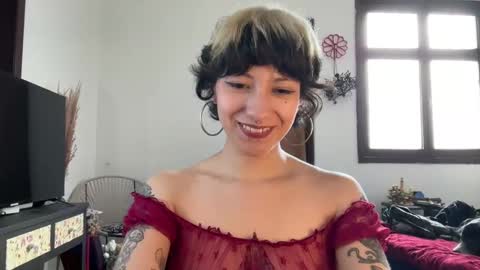 Snapshot of trinitysecrets chatting on 31, 12, 2024 trinitysecrets online show from 31, 12, 2024