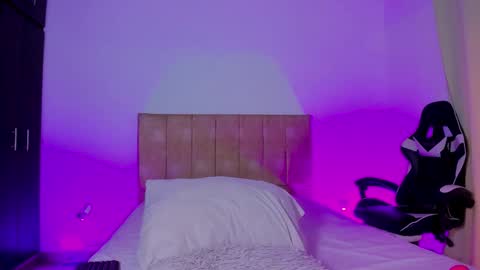 Snapshot of trinydoll chatting on 9, 3, 2026 Triny online show from 9, 3, 2026