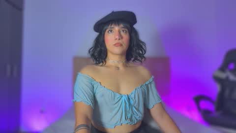 Snapshot of trinydoll chatting on 13, 4, 2026 Triny online show from 13, 4, 2026