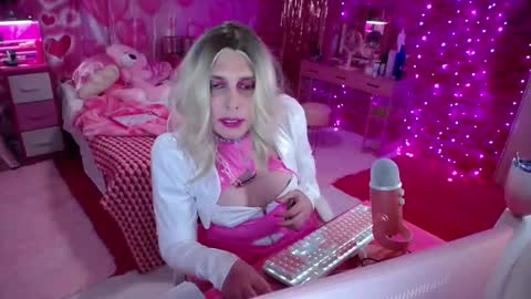 Snapshot of trista_doll chatting on 22, 2, 2025 trista_doll online show from 22, 2, 2025