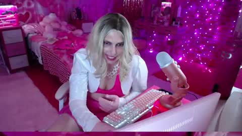 Snapshot of trista_doll chatting on 3, 3, 2025 trista_doll online show from 3, 3, 2025