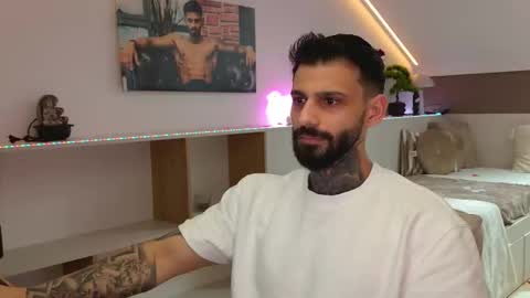 Trystan Grey online show from 15, 2, 2026