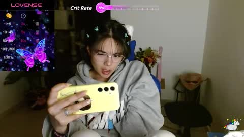 Snapshot of trixie_tangg chatting on 3, 3, 2026 Kitty online show from 3, 3, 2026