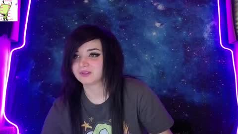 trixiedoescamcam online show from 22, 5, 2026