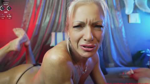 Snapshot of trophy_milf chatting on 21, 2, 2025 Linda ONLYFANS Trophymilf1 Istagram trophymilf1 online show from 21, 2, 2025