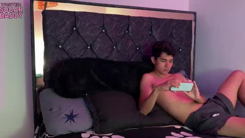 Snapshot of troye_lex chatting on 15, 10, 2025 troye_lex online show from 15, 10, 2025