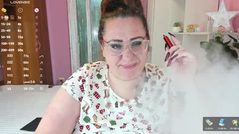 Adelle online show from 21, 12, 2024