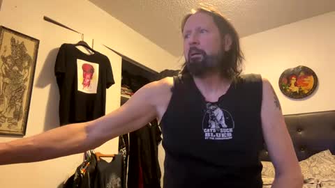 Snapshot of trunude chatting on 25, 12, 2024 TruNude Tall Pleasure online show from 25, 12, 2024