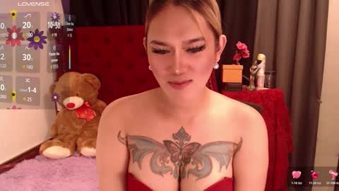 Snapshot of tsasianseductivehot chatting on 8, 11, 2025 YourBella online show from 8, 11, 2025