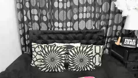 Snapshot of tsbabynicole chatting on 15, 1, 2026 tsbabynicole online show from 15, 1, 2026