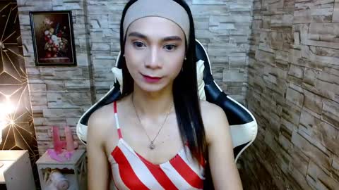 Snapshot of tscumbitch chatting on 18, 12, 2024 Tina online show from 18, 12, 2024