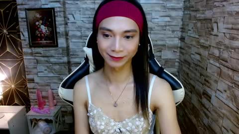 Snapshot of tscumbitch chatting on 28, 12, 2024 Tina online show from 28, 12, 2024