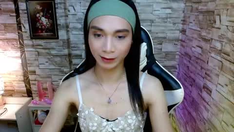 Snapshot of tscumbitch chatting on 16, 2, 2025 Tina online show from 16, 2, 2025