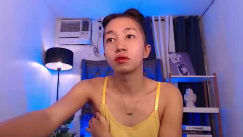 Snapshot of tskitty_girl chatting on 12, 2, 2026 tskitty_girl online show from 12, 2, 2026