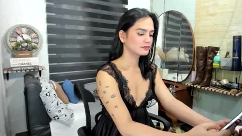 tslatinazandra online show from 10, 3, 2026