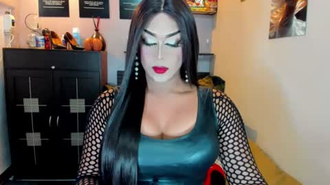 Snapshot of tsmamahmerslove chatting on 24, 6, 2026 Nicoleeee online show from 24, 6, 2026