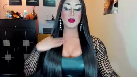 Snapshot of tsmamahmerslove chatting on 6, 7, 2026 Nicoleeee online show from 6, 7, 2026