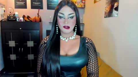 Snapshot of tsmamahmerslove chatting on 18, 7, 2026 Nicoleeee online show from 18, 7, 2026