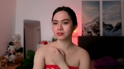 Snapshot of tsnathaliasilvana chatting on 7, 4, 2026 Bella Ratbu online show from 7, 4, 2026