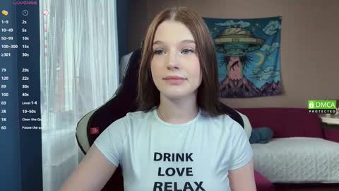 Snapshot of tsukuemi_no_mikoto chatting on 26, 2, 2026 Sonya on vacation until online show from 26, 2, 2026