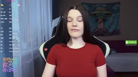 Snapshot of tsukuemi_no_mikoto chatting on 5, 3, 2026 Sonya on vacation until online show from 5, 3, 2026