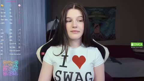 Snapshot of tsukuemi_no_mikoto chatting on 18, 3, 2026 Sonya on vacation until online show from 18, 3, 2026