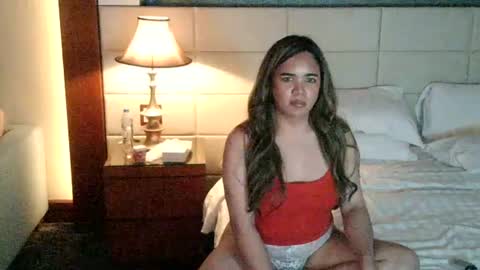 Snapshot of tsversaangel21 chatting on 5, 8, 2026 tsversaangel21 online show from 5, 8, 2026