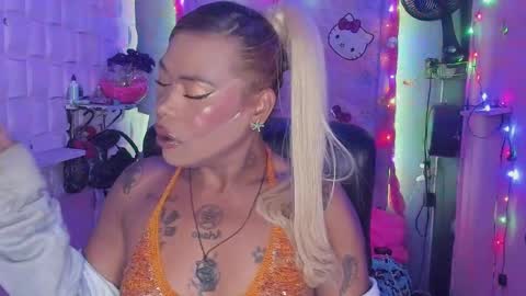 BellaRoxanna online show from 8, 1, 2025