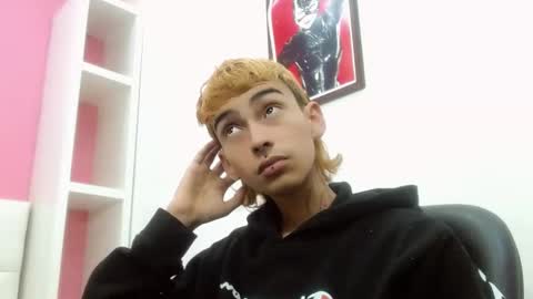 Snapshot of ttimy_x_boy chatting on 19, 2, 2026 ttimy online show from 19, 2, 2026