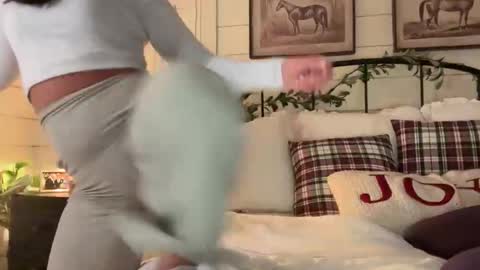 ttmarieee online show from 16, 12, 2025