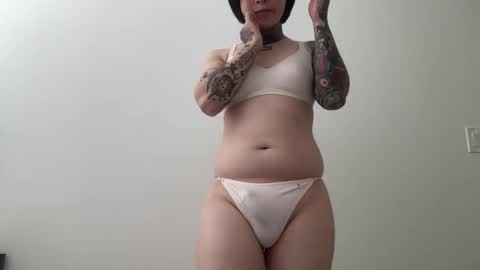 Snapshot of tts4everlove chatting on 6, 10, 2025 tts4everlove online show from 6, 10, 2025