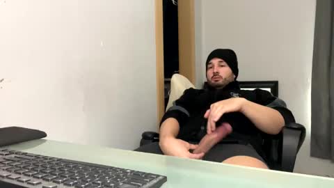 Snapshot of tuamante000 chatting on 10, 12, 2024 Stimulation make me Cum in Public or in Pvt online show from 10, 12, 2024