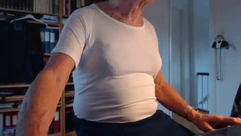 FINN but call me NANNA online show from 27, 2, 2025