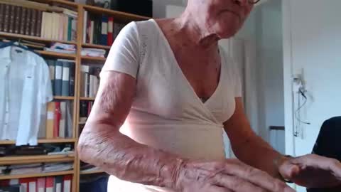 FINN but call me NANNA online show from 10, 9, 2025