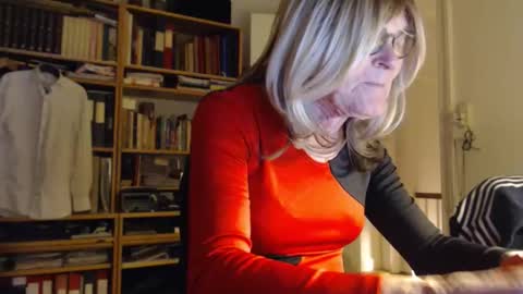 FINN but call me NANNA online show from 8, 11, 2025